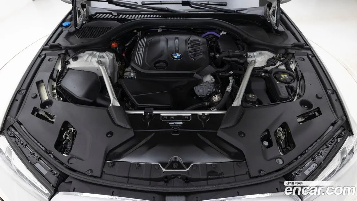 BMW 5-Series 2023 из KR, фото 7