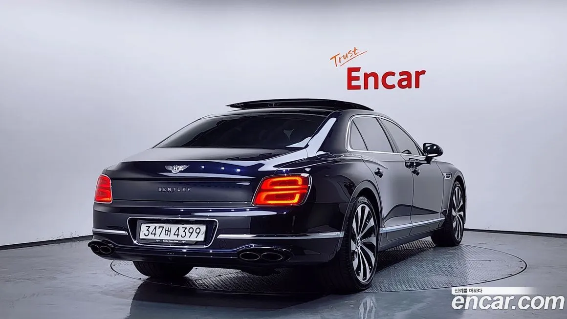 Bentley Flying Spur 2023 из KR, фото 8