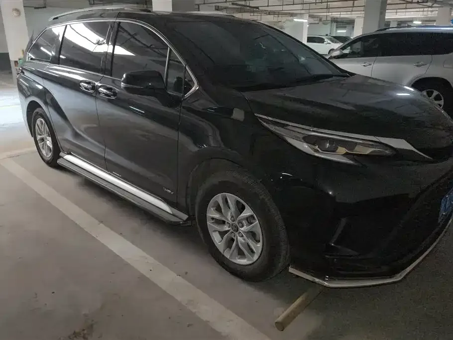 Toyota Granvia 2024 из CN, фото 2
