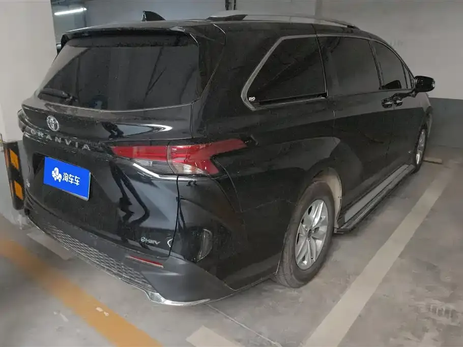 Toyota Granvia 2024 из CN, фото 3