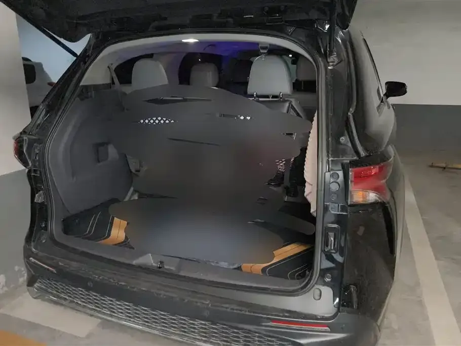 Toyota Granvia 2024 из CN, фото 7