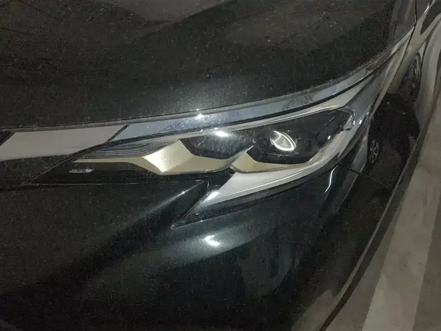 Toyota Granvia 2024 из CN, фото 8
