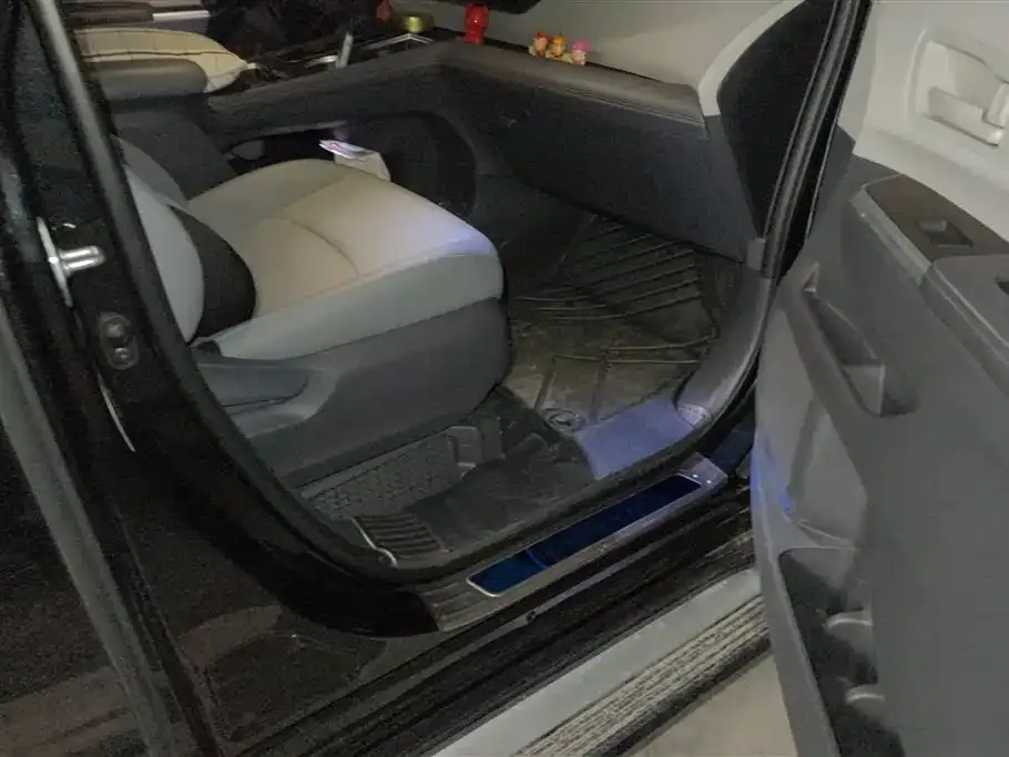 Toyota Granvia 2024 из CN, фото 9