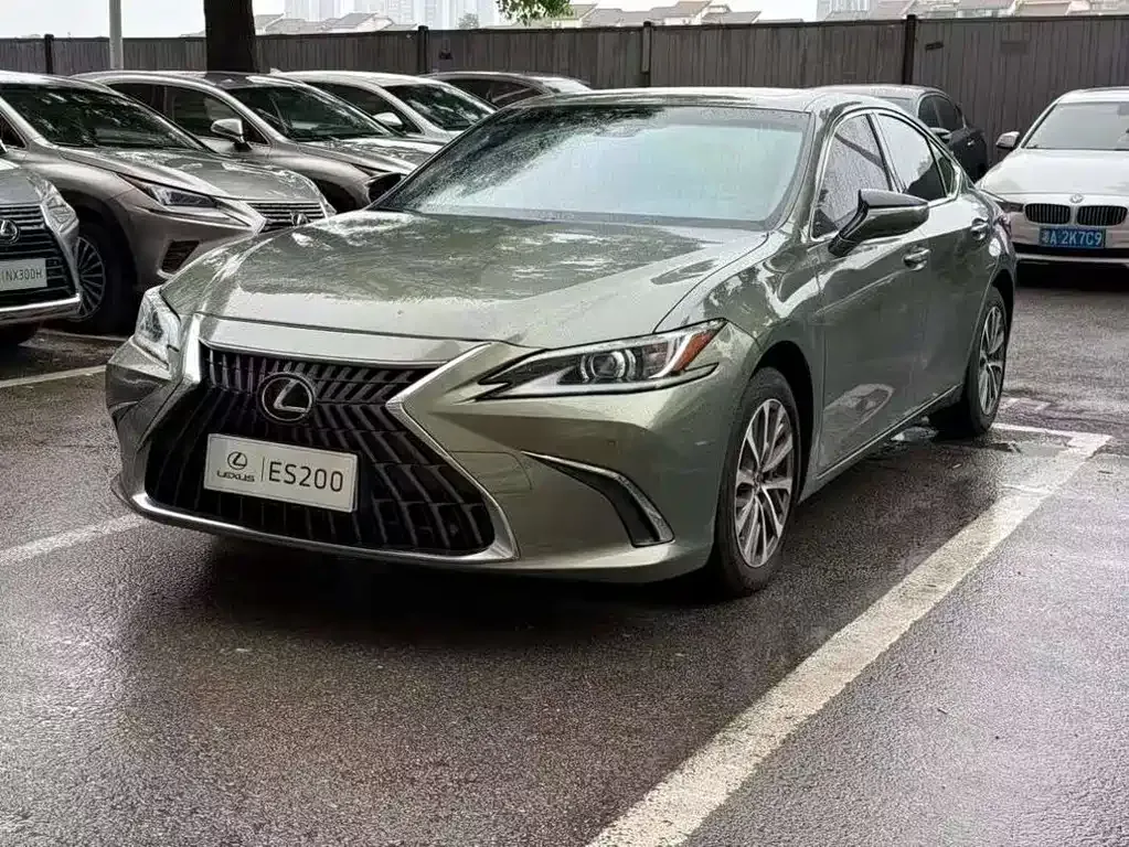 Lexus ES — фото 6