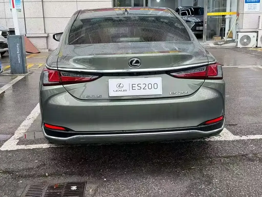 Lexus ES — фото 4