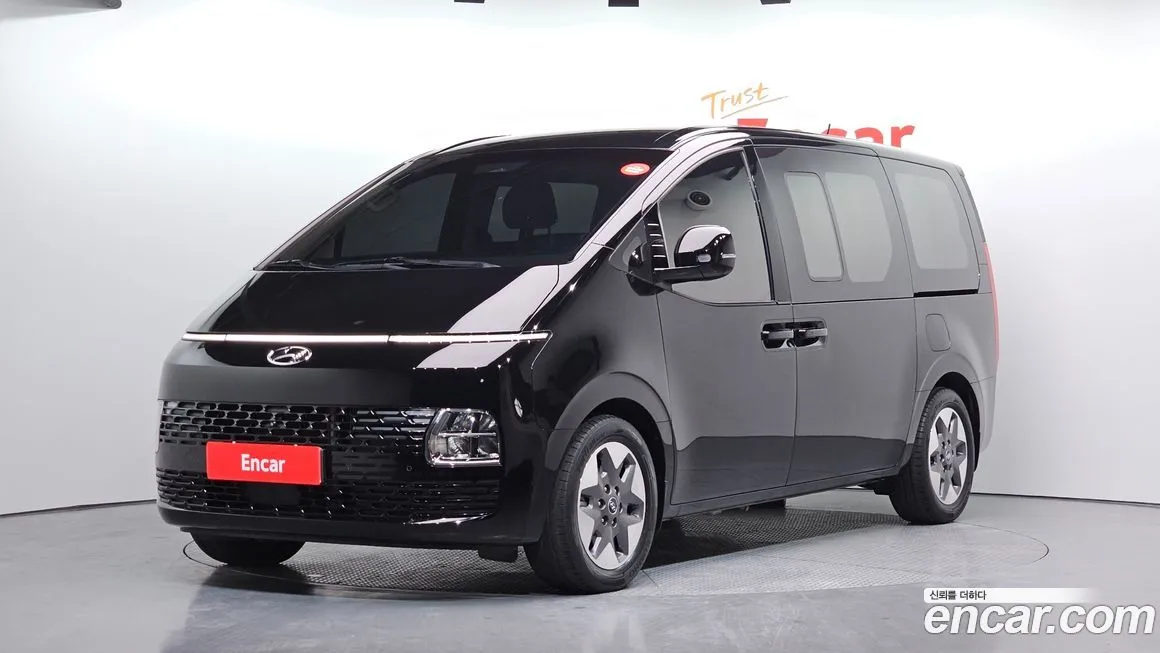 Hyundai Staria