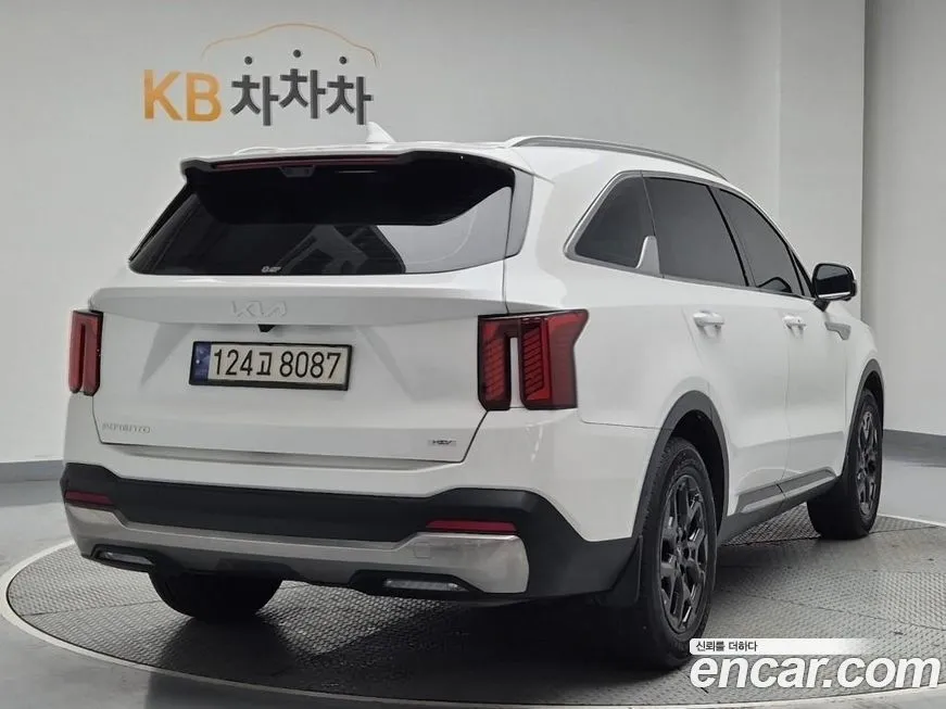Kia Sorento — фото 7