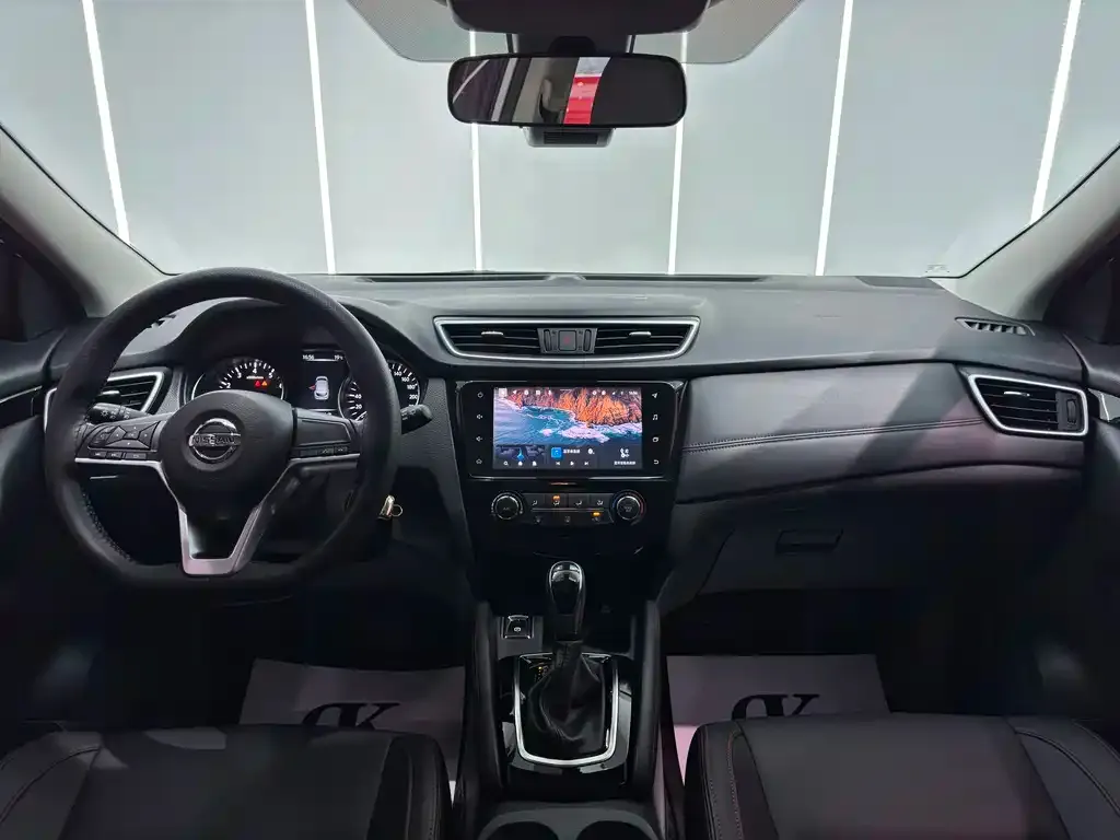 Nissan Qashqai 2021 из CN, фото 2