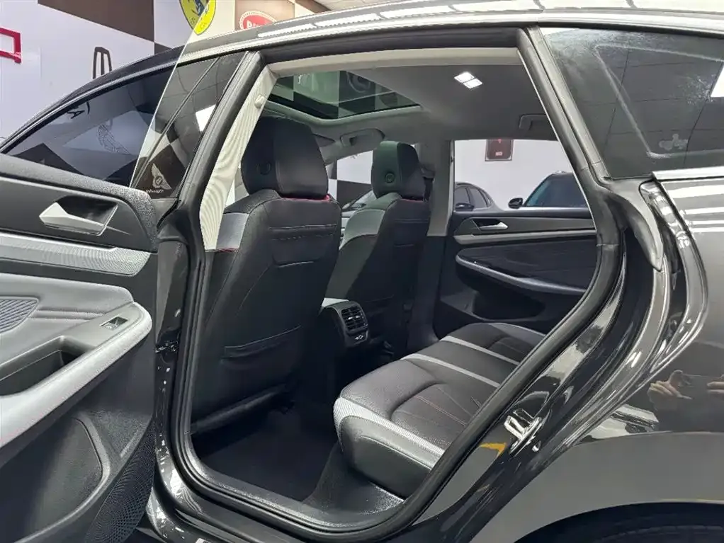Volkswagen Lamando 2023 из CN, фото 7