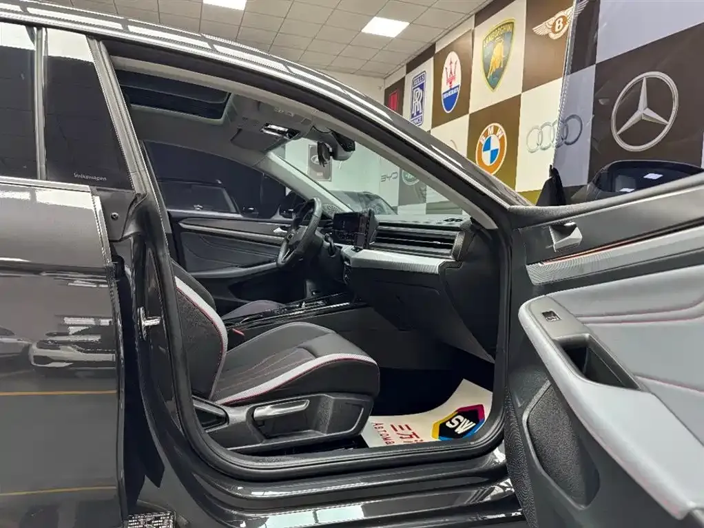 Volkswagen Lamando 2023 из CN, фото 8