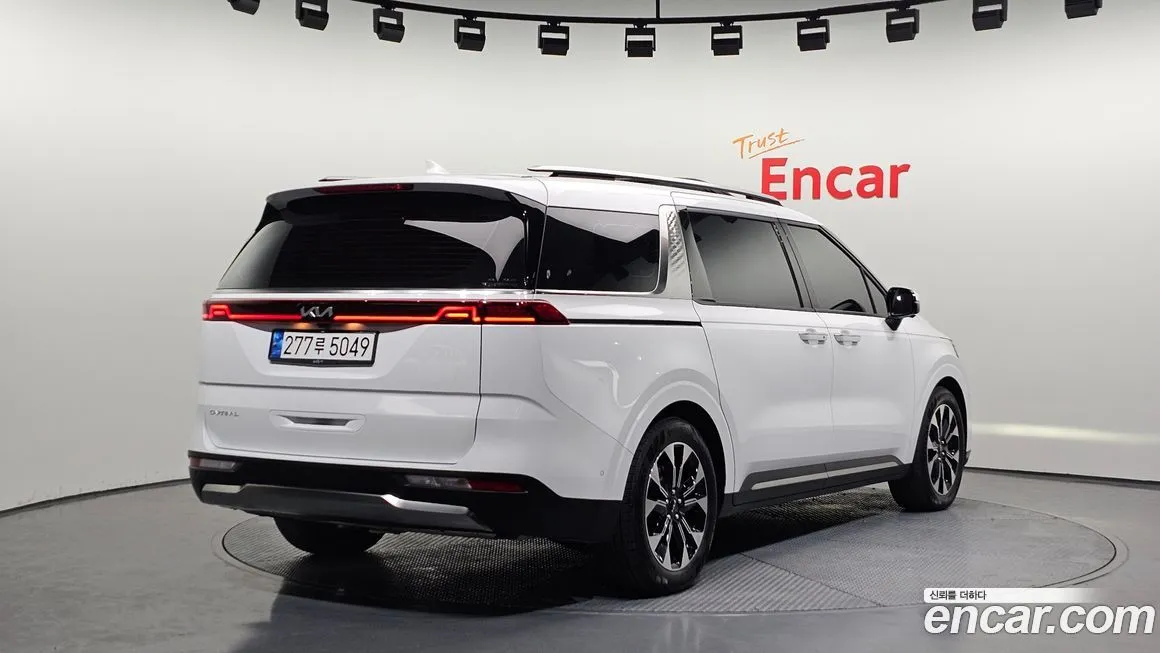 Kia Carnival 2023 из KR, фото 2