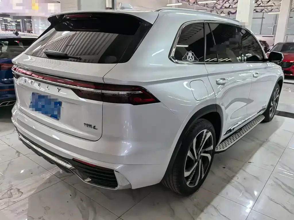 Geely Xingyue L — фото 9