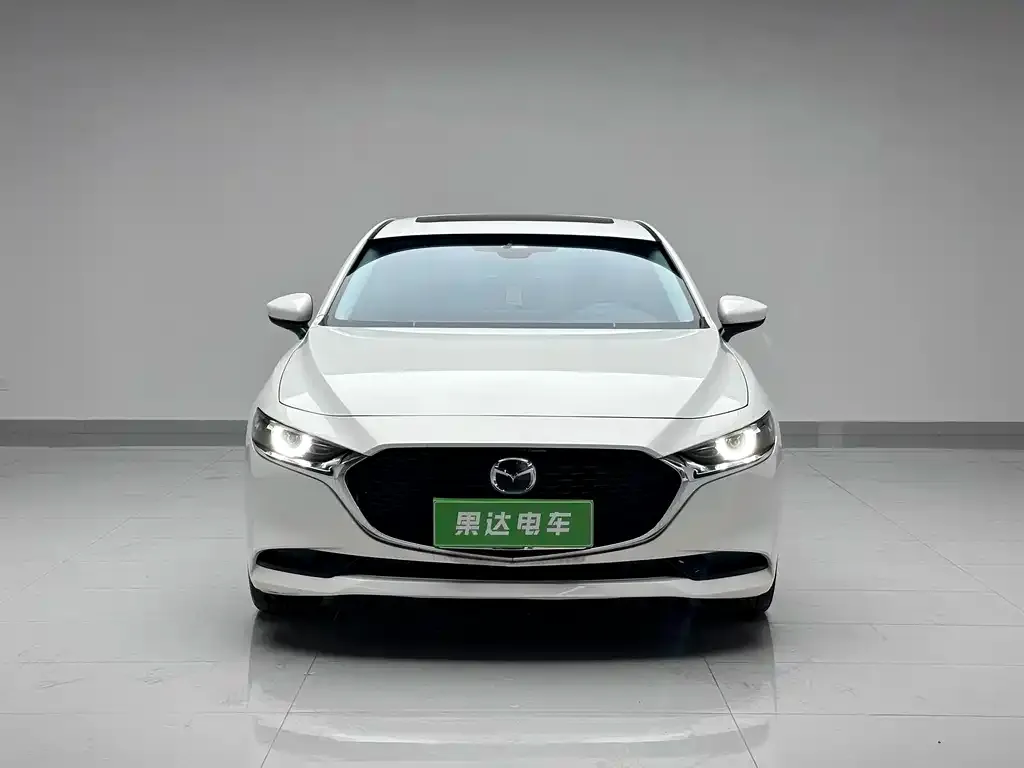 Mazda 3 Axela 2023 из CN, фото 10
