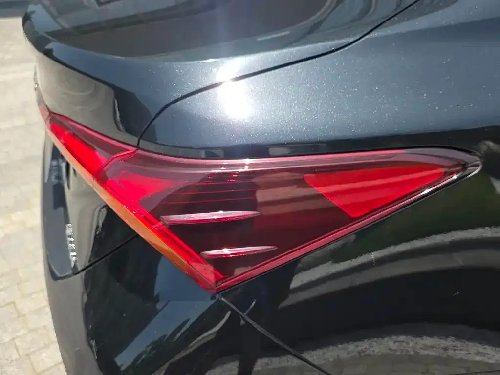 Toyota Avalon 2021 из CN, фото 2