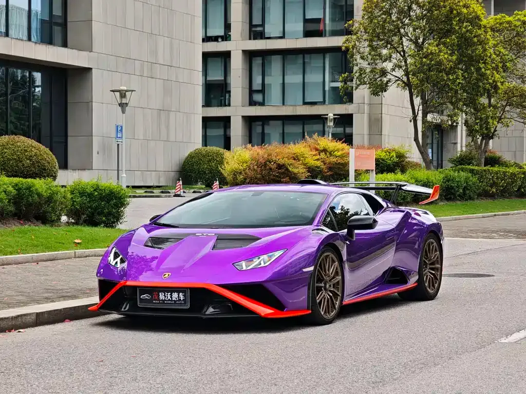 Lamborghini Huracan — фото 1