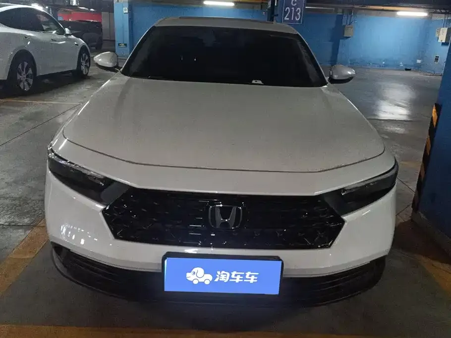 Honda Accord — фото 2