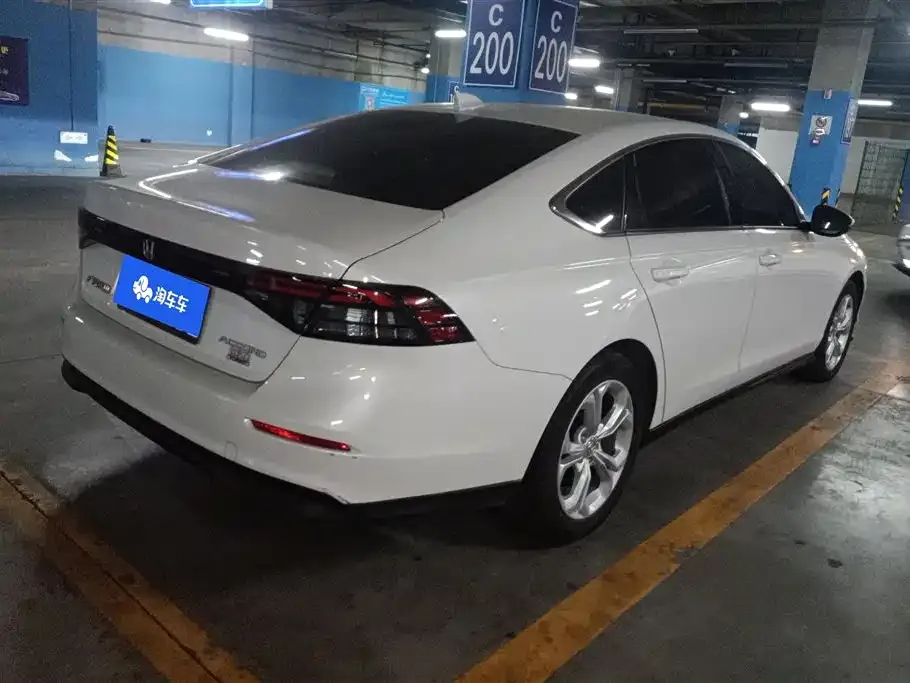Honda Accord — фото 6