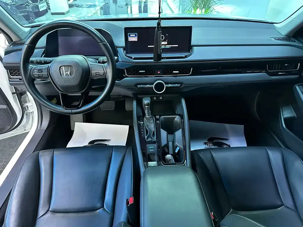 Honda Inspire — фото 9