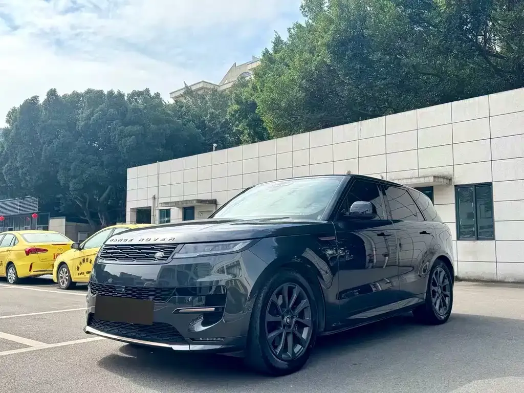 Land Rover Sport 2023 из CN, фото 1