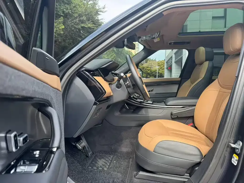 Land Rover Sport 2023 из CN, фото 2
