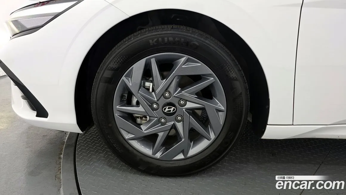 Hyundai AVANTE — фото 7
