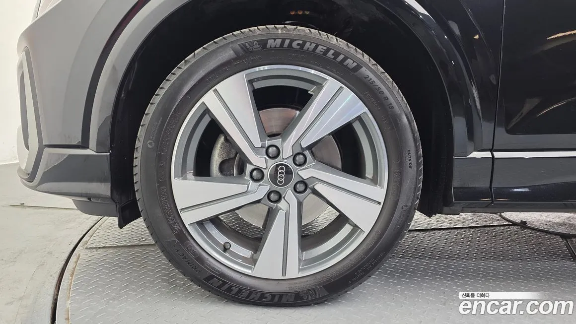 Audi Q2 2023 из KR, фото 7