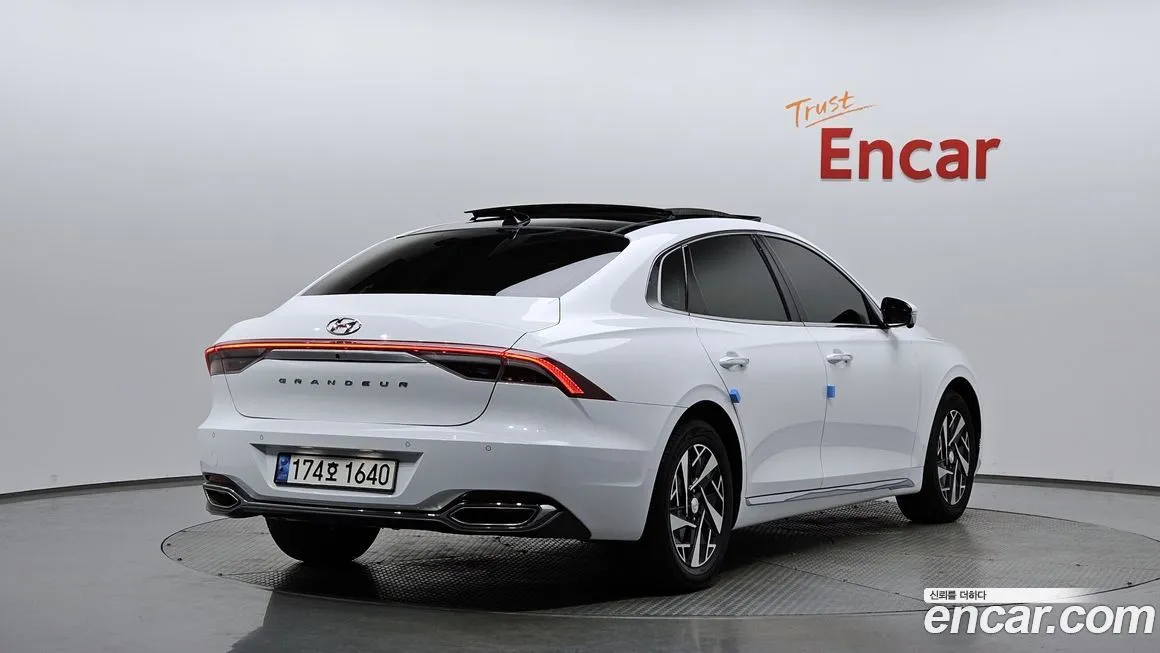 Hyundai Grandeur 2023 из KR, фото 2