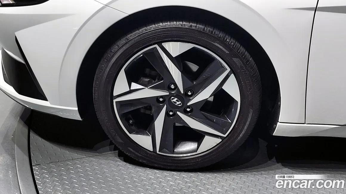 Hyundai AVANTE — фото 6