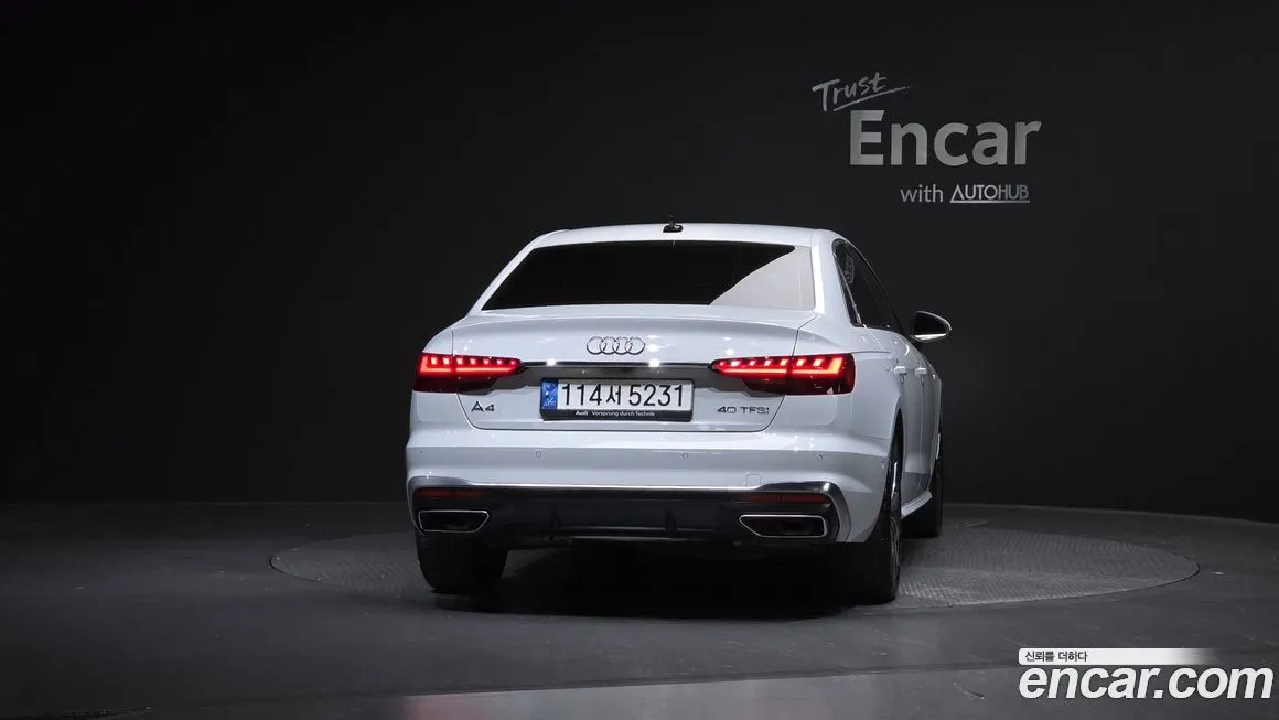 Audi A4 — фото 2