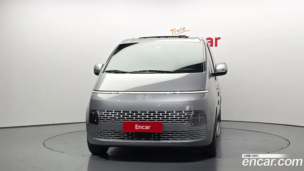 Hyundai Staria 2025 из KR, фото 3