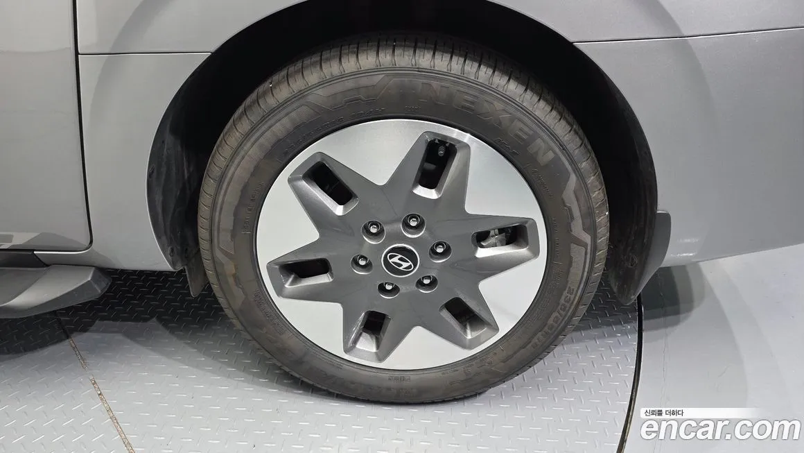 Hyundai Staria 2025 из KR, фото 10