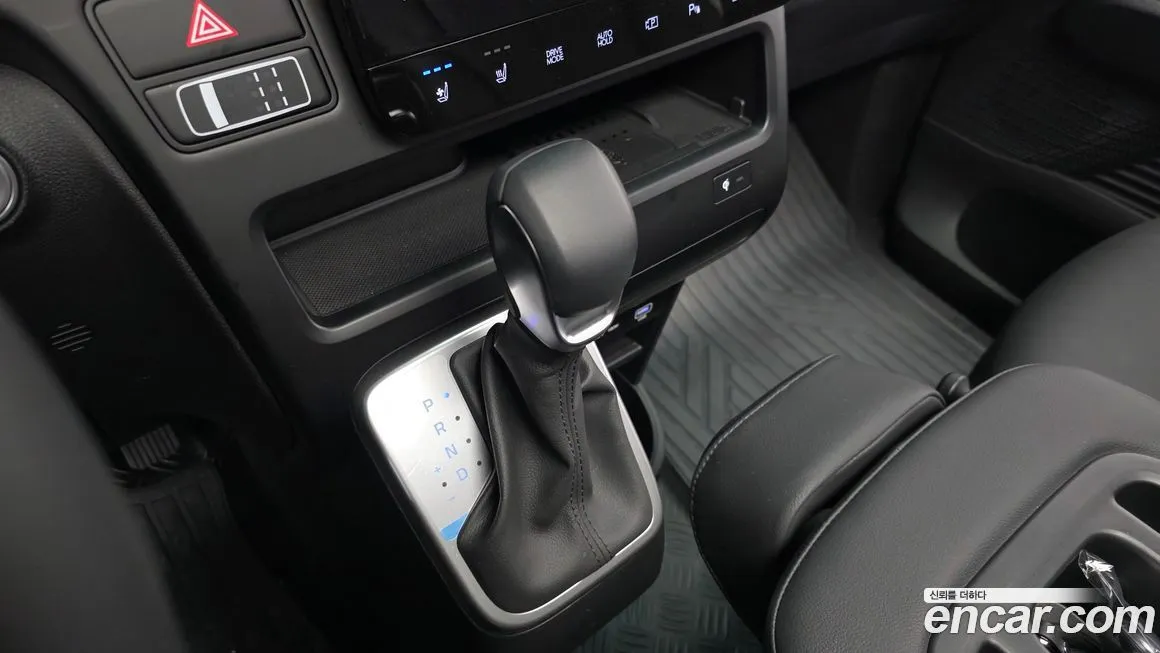 Hyundai Staria 2025 из KR, фото 5