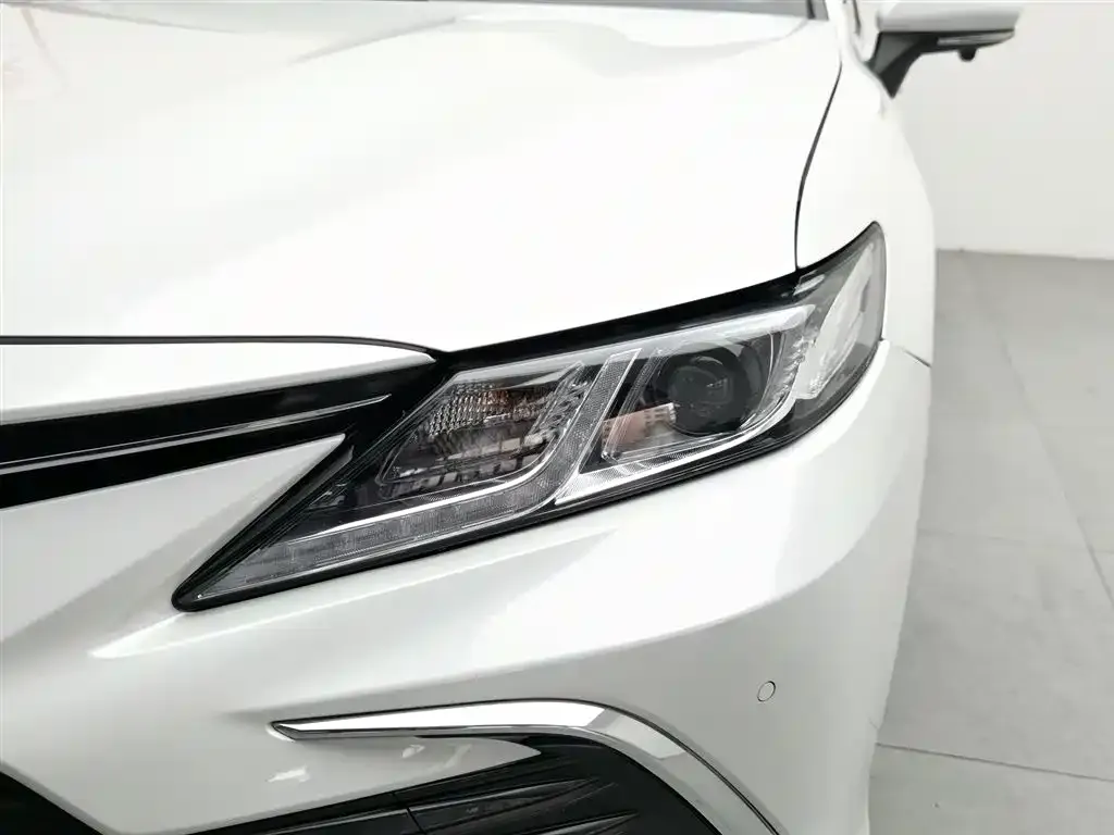 Toyota Camry 2023 из CN, фото 6