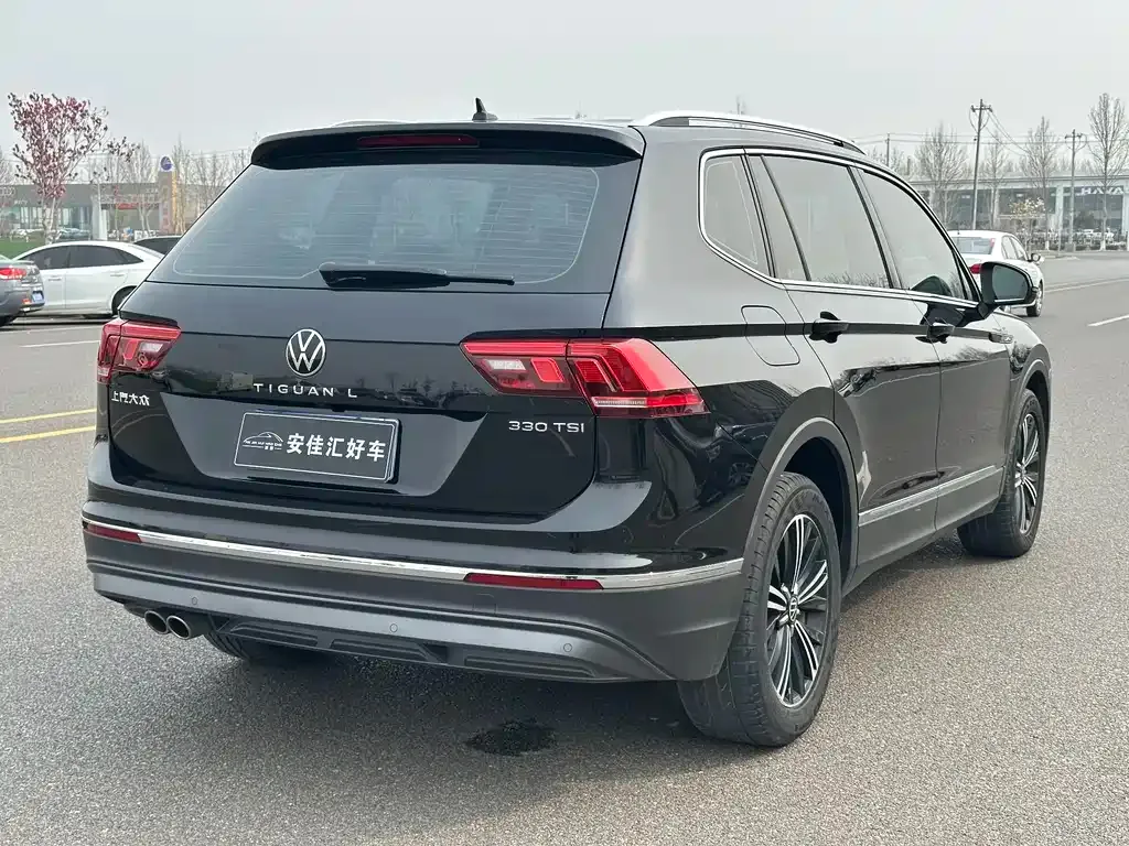 Volkswagen Tiguan L — фото 4