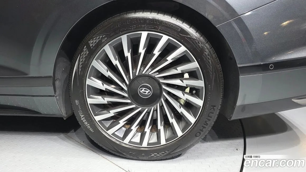 Hyundai Grandeur 2023 из KR, фото 6