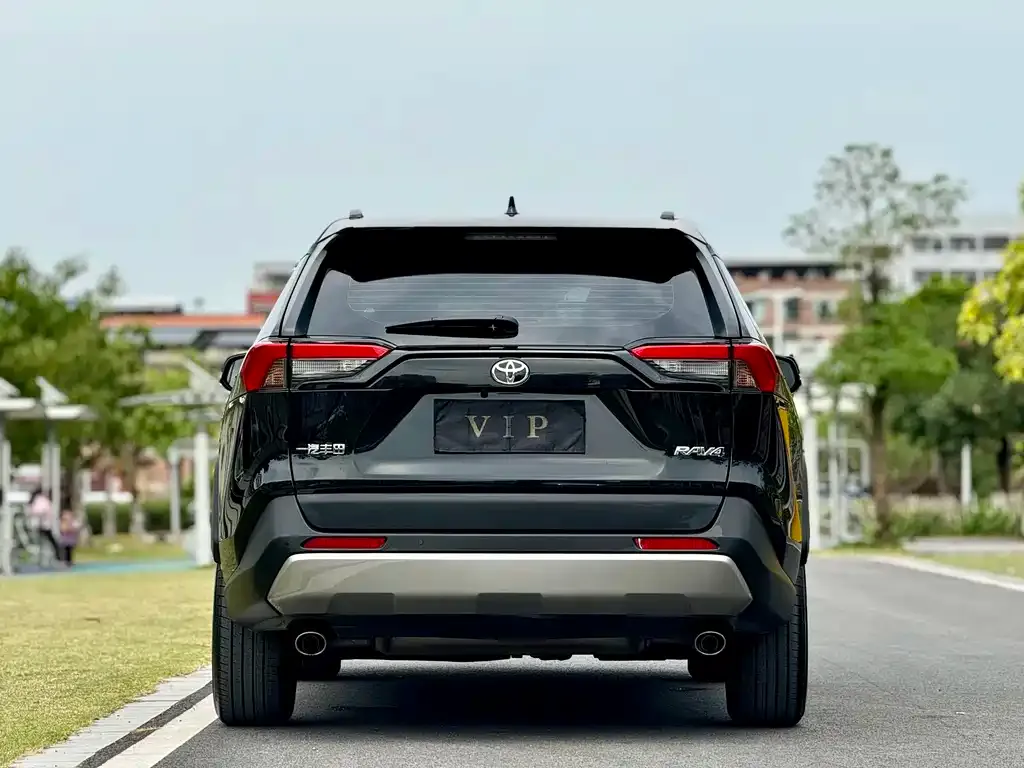 Toyota RAV4 2024 из CN, фото 9