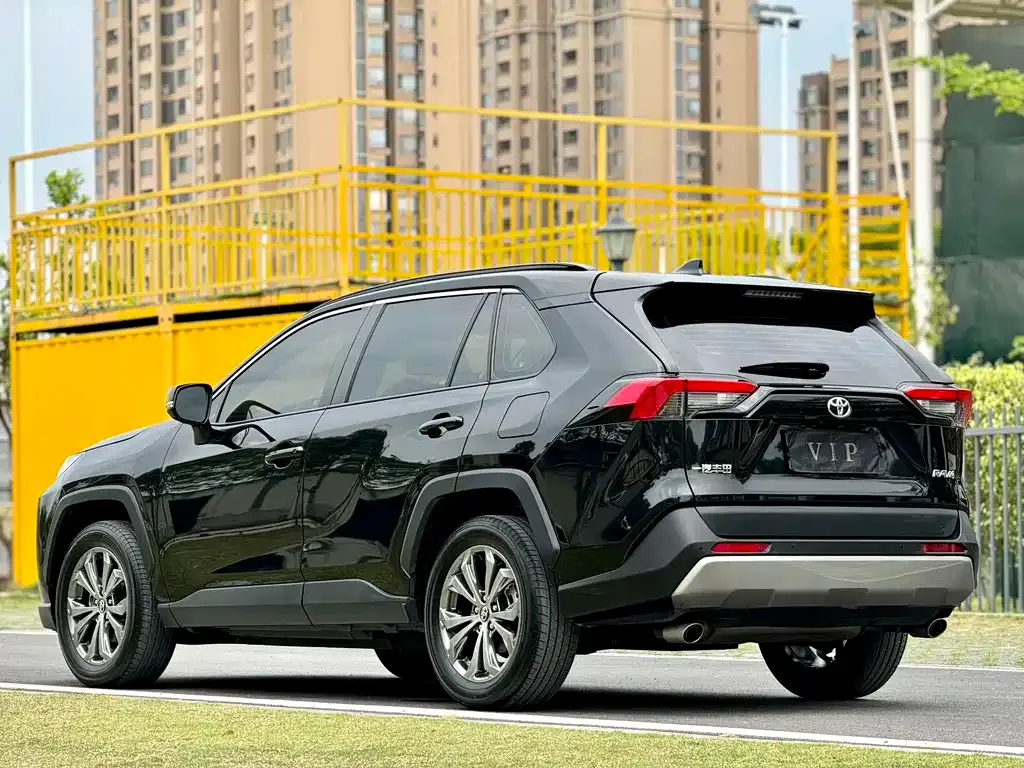 Toyota RAV4 2024 из CN, фото 10