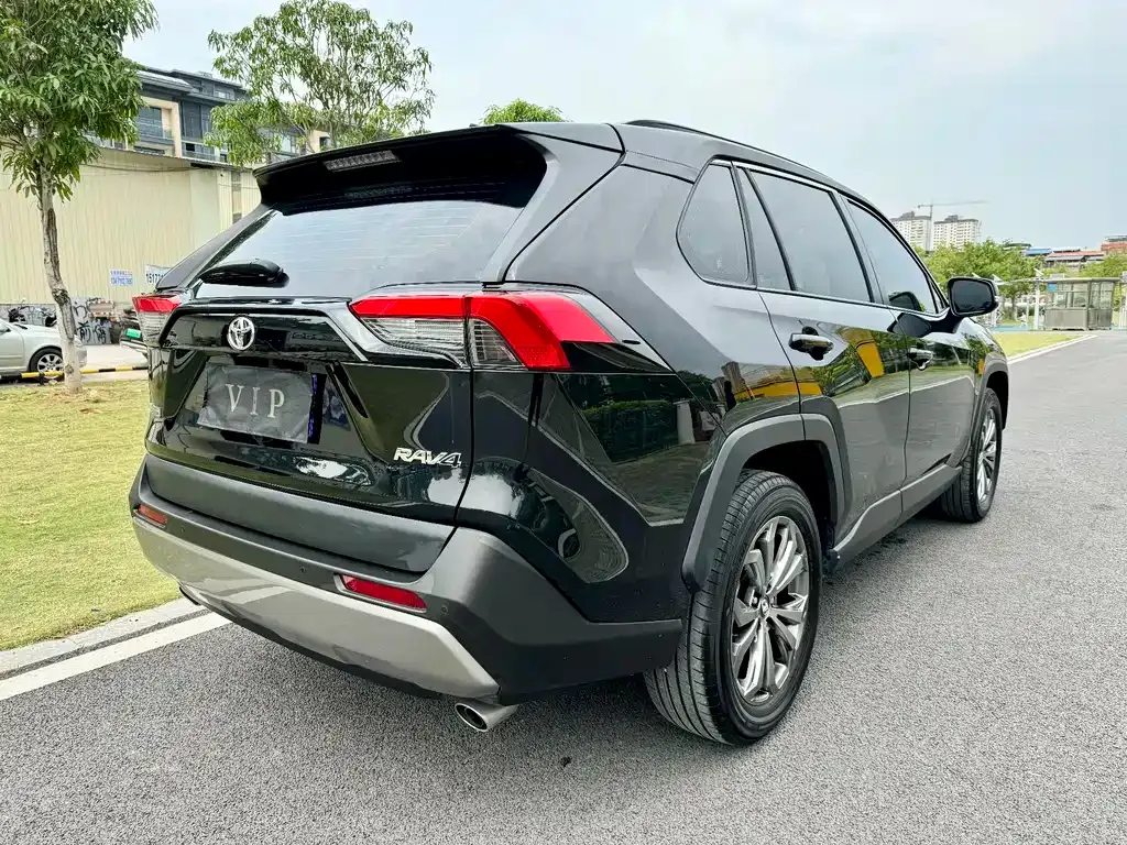 Toyota RAV4 2024 из CN, фото 6