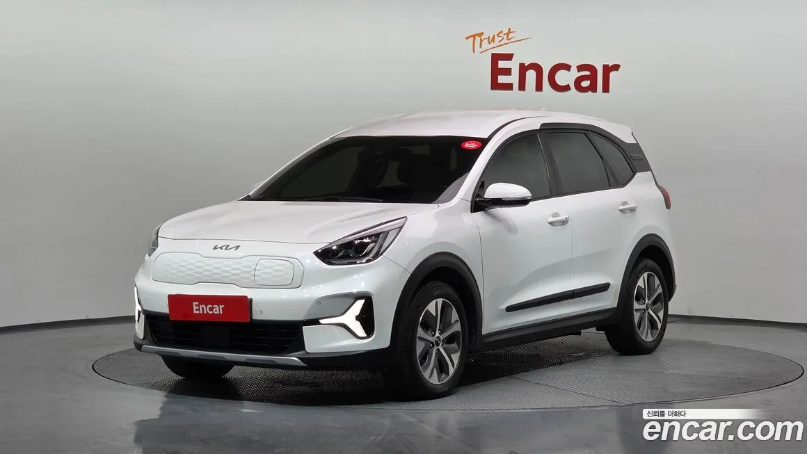 Kia Niro — фото 1