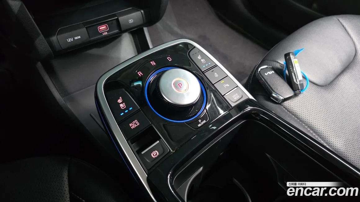 Kia Niro — фото 9