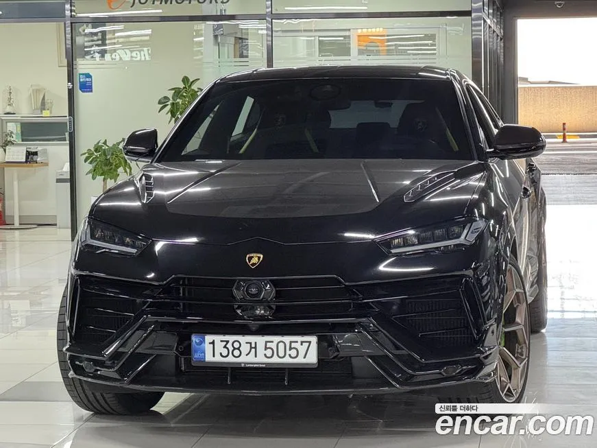 Lamborghini Urus 2024 из KR, фото 1