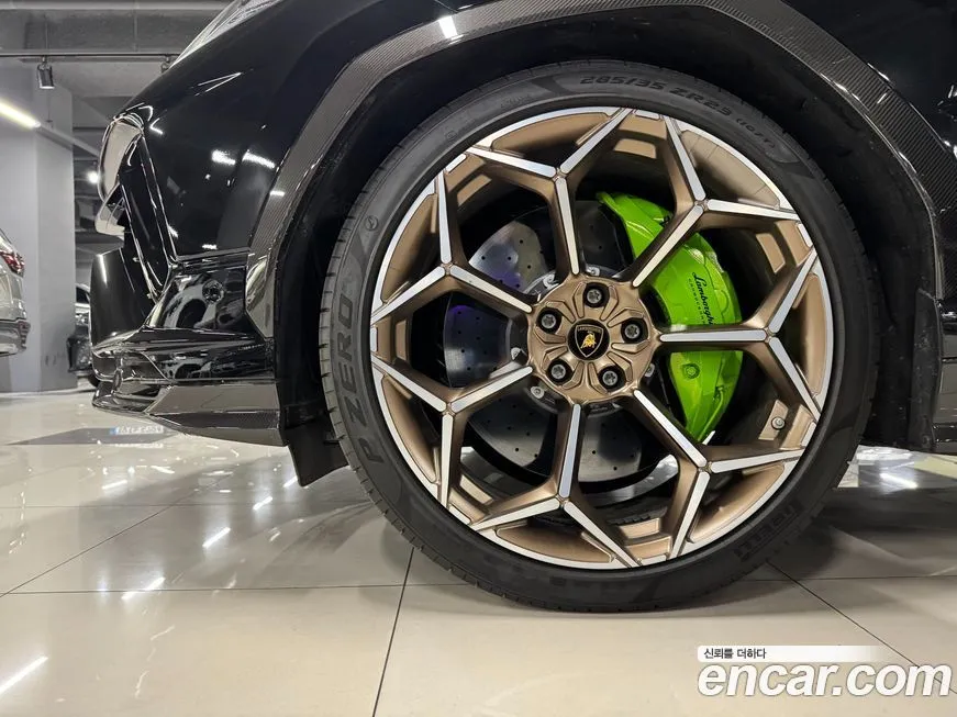 Lamborghini Urus 2024 из KR, фото 8