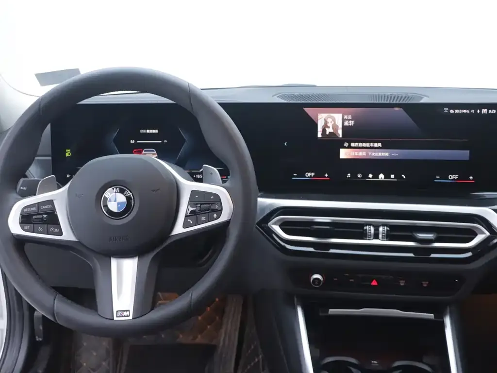 BMW 3 Series 2024 из CN, фото 6