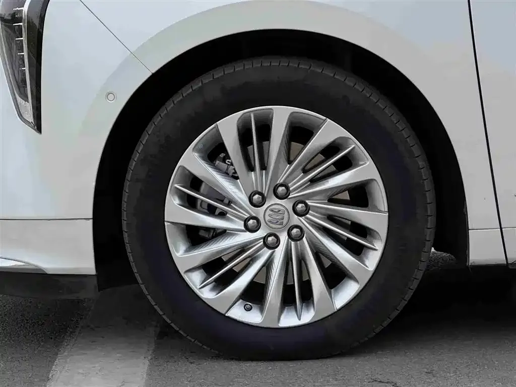 Buick Century 2024 из CN, фото 5