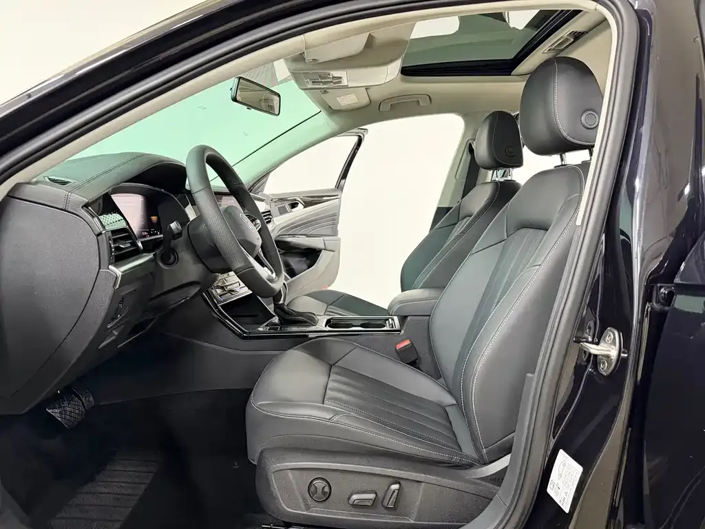 Volkswagen Passat 2022 из CN, фото 8