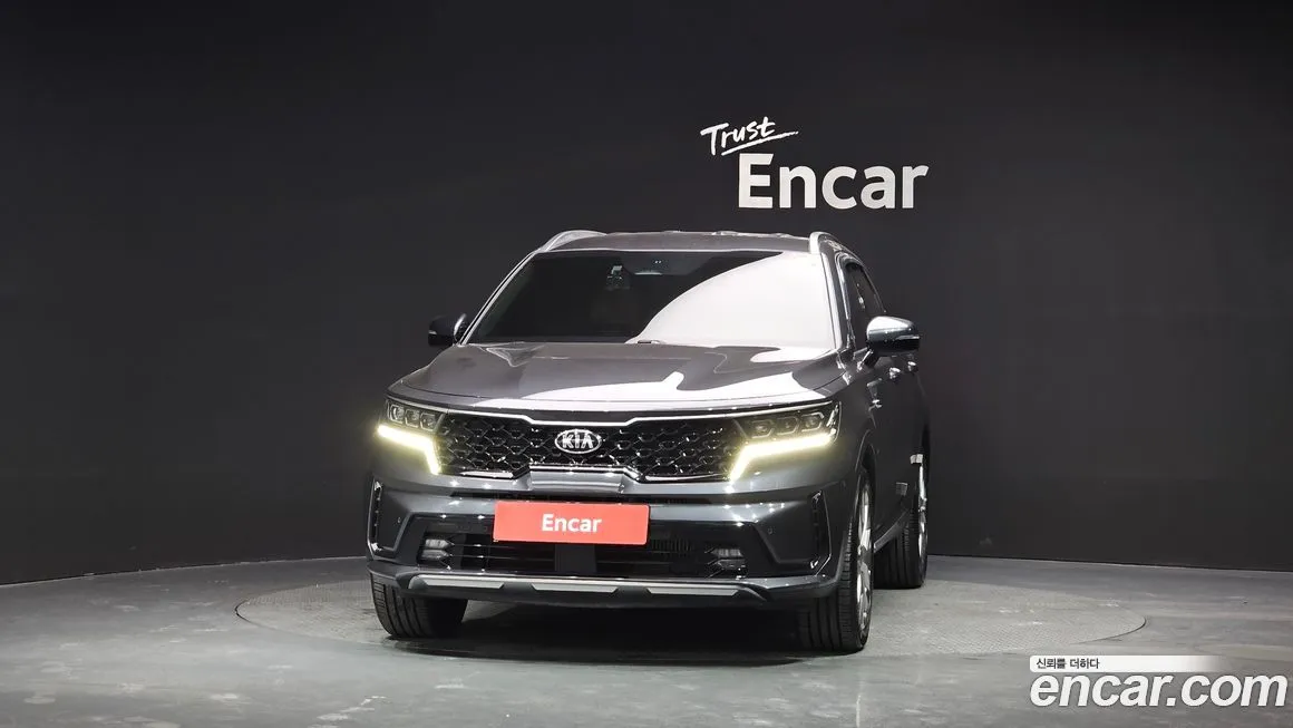 Kia Sorento — фото 6