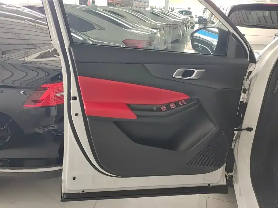 Changan CS55PLUS — фото 10
