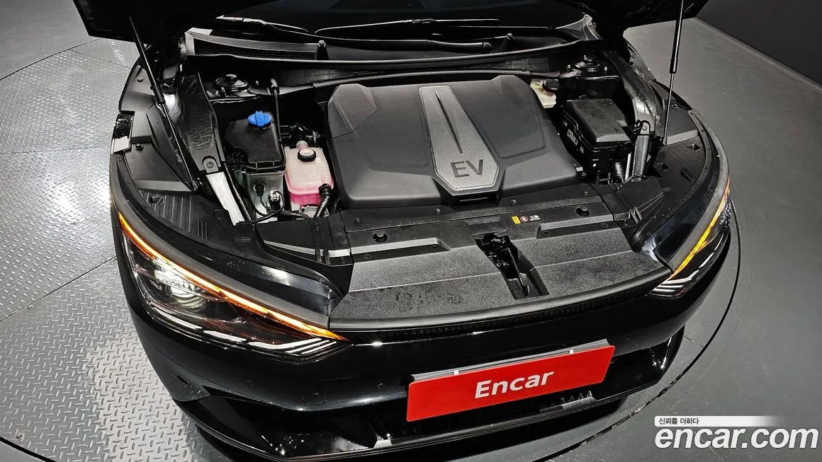 Kia EV6 — фото 10