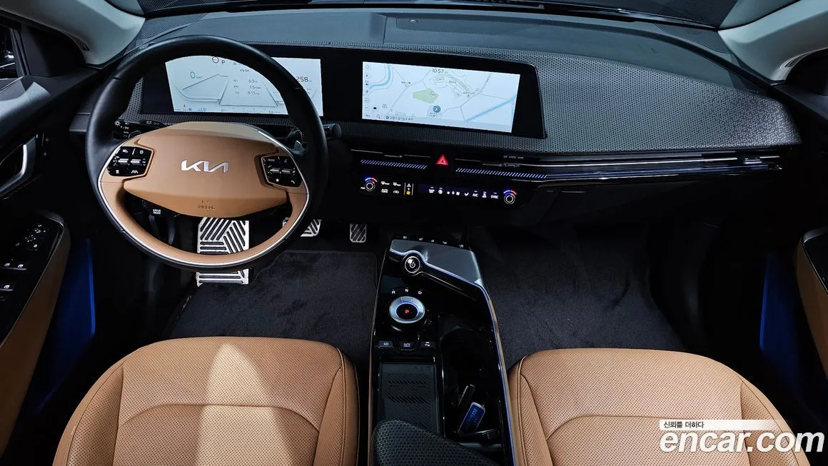 Kia EV6 — фото 8