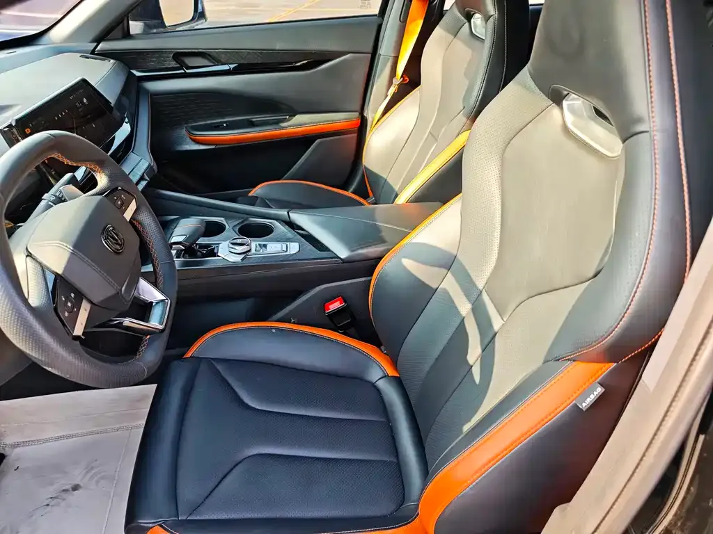 Changan UNI-V 2023 из CN, фото 6